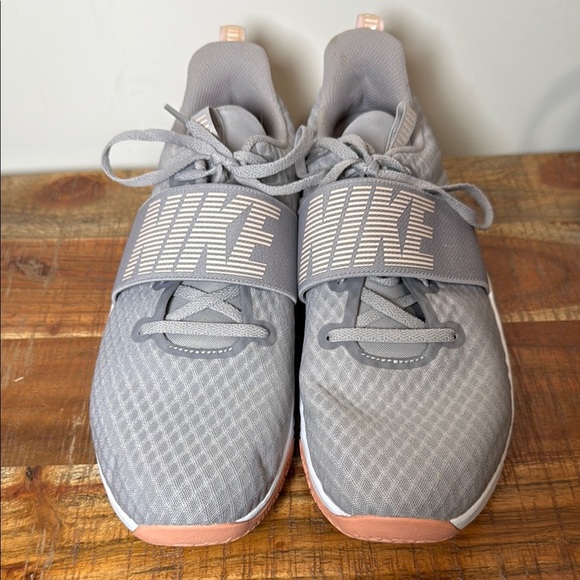 Nike Renew Gray and Pink Athletic Shoes with Breathable Mesh, Womens 12 - Picture 2 of 9